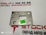1011692-00-A Verstärkungsplatte der vorderen Stoßstange Tesla Modell S 1011692-00-A - photo 1