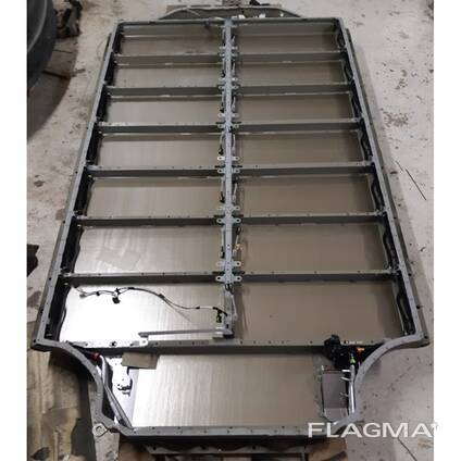 1014114-00-Z 8KWH Hauptbatterie-Metallgehäuse mit Kühltrennwänden und Stromschiene Tesla M