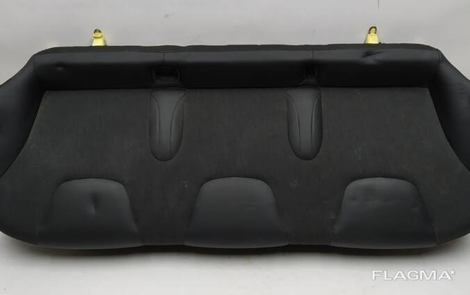 1030569-01-Z Sofa, 2. Sitzreihe (unbeheizt, ohne Anwesenheitssensoren) X TXT SEAT Tesla Mo