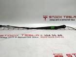 1046669-00-D Wischerarm links Tesla Modell X 1046669-00-D - photo 1