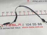 1102749-00-B Antennenfunkfilter hinten rechts Tesla Modell 1102749-00-B - photo 1