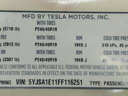 1462927-00-C y Hauptetikett (Etikett, Aufkleber) mit Produktionsinformationen Tesla Modell
