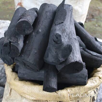 Charcoal hardwood lump charcoal