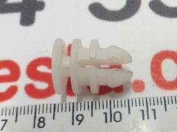 Clip Kunststoff weiß 10X2,5 Tesla Modell 3 1092696-00-B