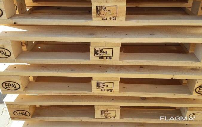 Holzpaletten/Palettes en bois/Pallets di legno