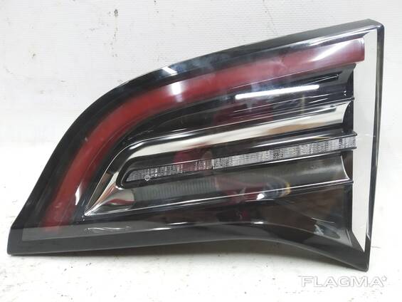 Lampe rechts innen (USA) Tesla Modell 3 1077402-00-G