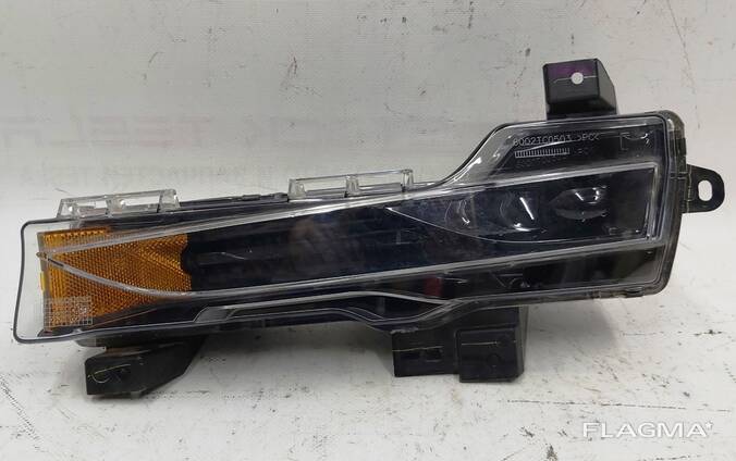 Nebelscheinwerfer links SAE BASE Tesla Modell 3 1077389-00-F