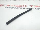 1027765-00-B ABS-Sensorhalterung vorne Tesla Modell X 1027765-00-B - photo 1