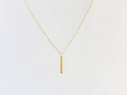 Zara Necklace – 18k Gold Bar Pendant for Modern Elegance